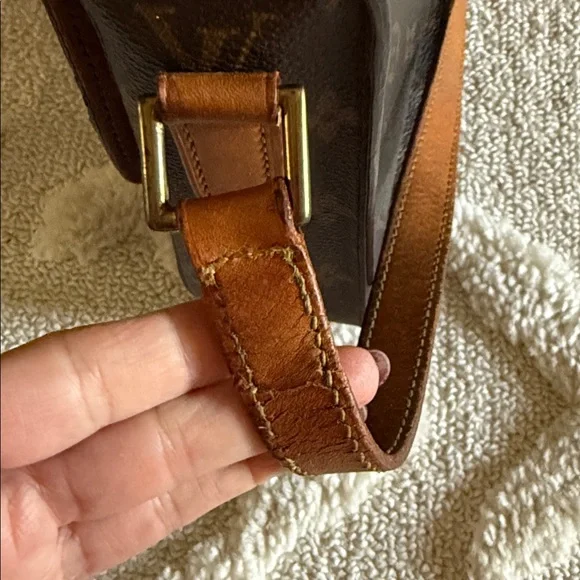 Louis Vuitton Vintage Monogram Saint Cloud GM - Picture 11 of 17